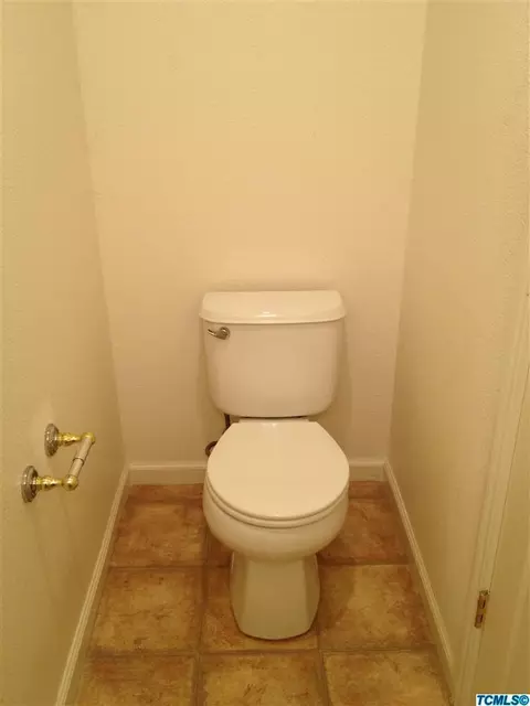 4235 E Cambridge Ave, Visalia, CA 93292 photo 23