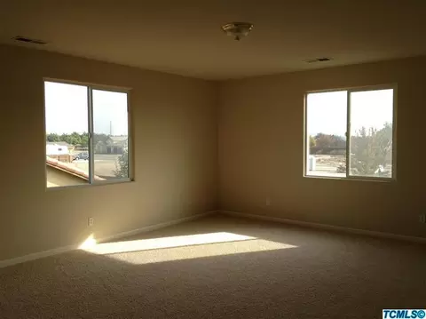 4235 E Cambridge Ave, Visalia, CA 93292 photo 10