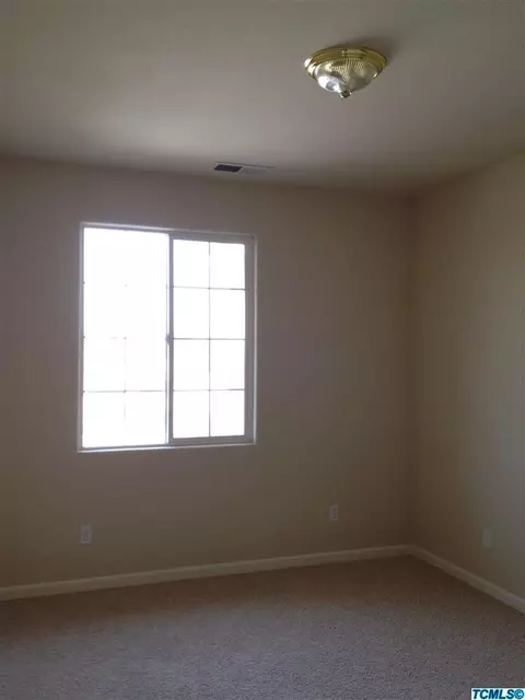 4235 E Cambridge Ave, Visalia, CA 93292 photo 6