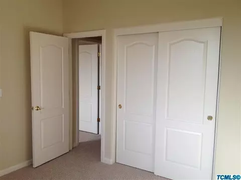 4235 E Cambridge Ave, Visalia, CA 93292 photo 8