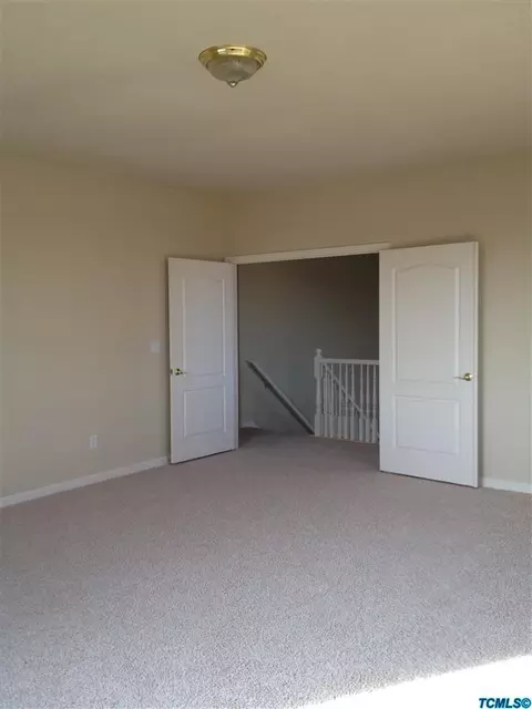 4235 E Cambridge Ave, Visalia, CA 93292 photo 11