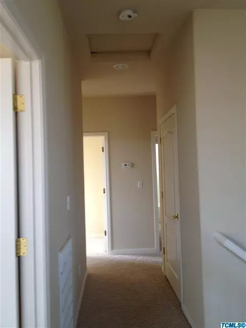 4235 E Cambridge Ave, Visalia, CA 93292 photo 16