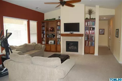 2033 E Jefferson Ave, Reedley, CA 93654 photo 7