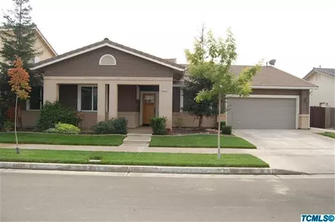 2033 E Jefferson Ave, Reedley, CA 93654 photo 1