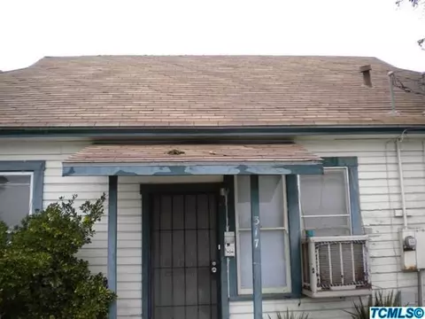 301 E 9th St, Hanford, CA 93230 photo 11