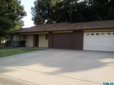435 W Iris Ave, Visalia, CA 93277 photo 1