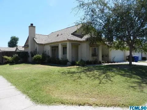 460 Hearth Way, Lemoore, CA 93245 photo 1