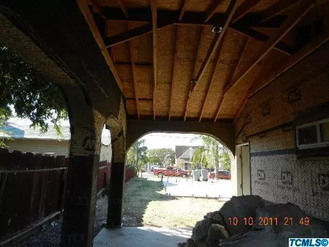 965 E Park Way, Dinuba, CA 93618 photo 4