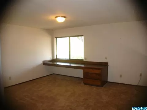 725 W Oak View Dr, Visalia, CA 93277 photo 24