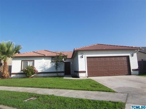 1676 Maple Ct, Tulare, CA 93274 photo 1