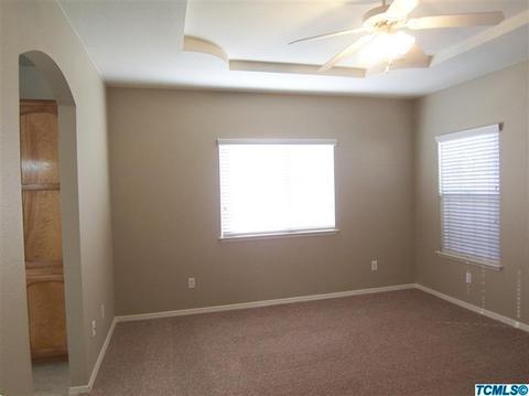 1676 Maple Ct, Tulare, CA 93274 photo 10