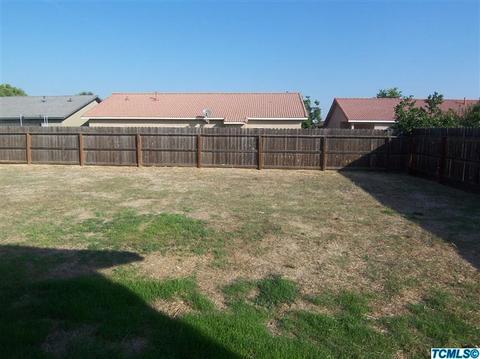 1676 Maple Ct, Tulare, CA 93274 photo 12
