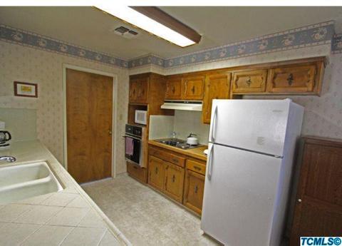 1237 W Eymann Ave, Reedley, CA 93654 photo 9