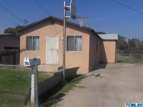 748 E Roosevelt Ave, Visalia, CA 93292 photo 1