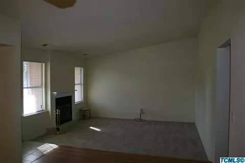 1321 E Millard Way, Dinuba, CA 93618 photo 3