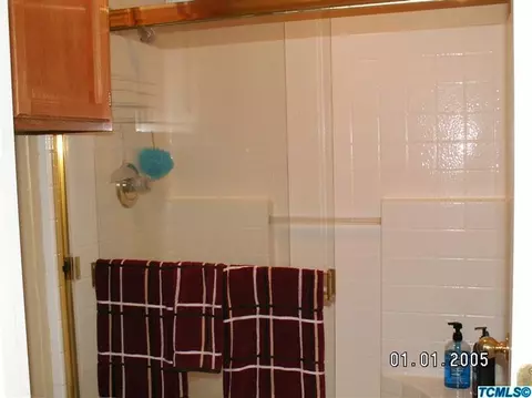 3633 E Oak Ct, Visalia, CA 93292 photo 9