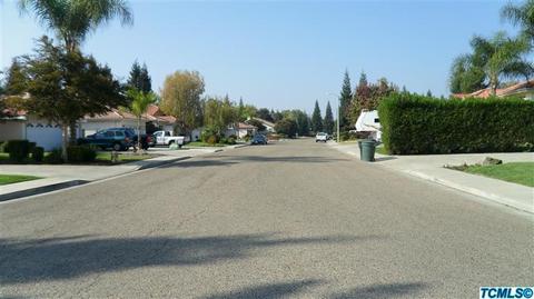 1546 E Parkview Ave, Visalia, CA 93292 photo 4