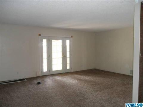 3127 E Laurel Ave, Visalia, CA 93292 photo 2