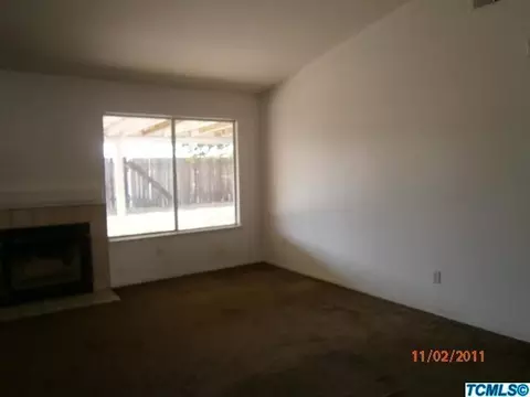 4223 E Paradise Ave, Visalia, CA 93292 photo 2