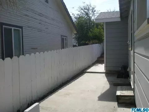 539 Philippine St, Taft, CA 93268 photo 7