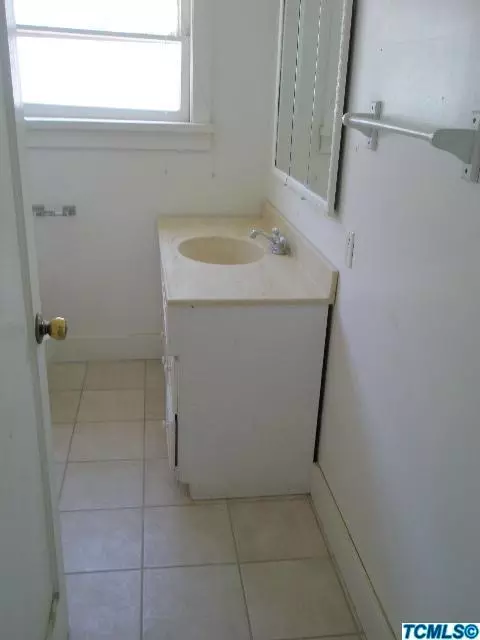 539 Philippine St, Taft, CA 93268 photo 6