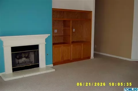 1270 Joy Ct, Exeter, CA 93221 photo 3