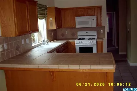 1270 Joy Ct, Exeter, CA 93221 photo 4