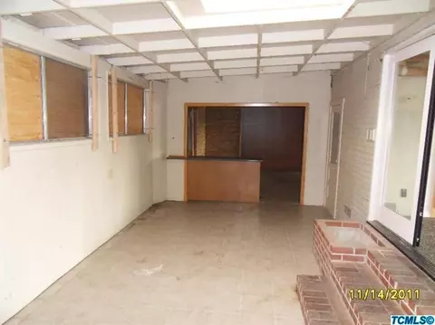 815 W Maple St, Exeter, CA 93221 photo 5
