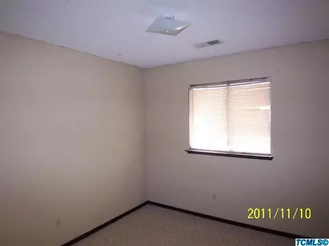1479 E Millard Way, Dinuba, CA 93618 photo 9