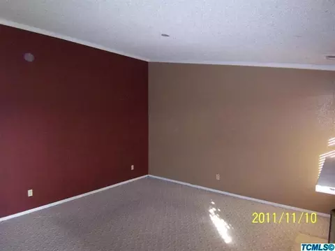 1479 E Millard Way, Dinuba, CA 93618 photo 2
