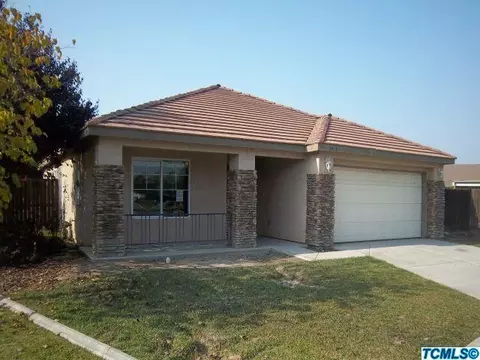 2408 Juniper Ct, Tulare, CA 93274 photo 1