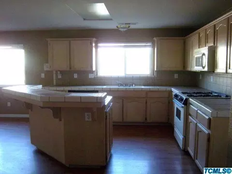 2408 Juniper Ct, Tulare, CA 93274 photo 4