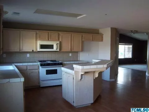 2408 Juniper Ct, Tulare, CA 93274 photo 8