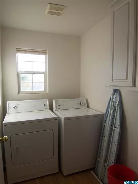3742 E Harvard Ave, Visalia, CA 93292 photo 10