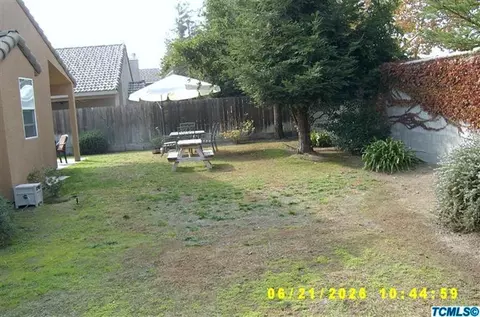 3844 E Four Creeks Ct, Visalia, CA 93292 photo 9