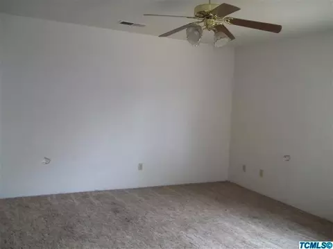 1280 E Fairview Ave, Tulare, CA 93274 photo 6
