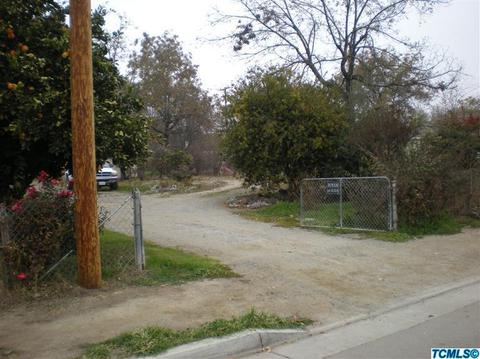1532 E Alpine Ave, Tulare, CA 93274 photo 3
