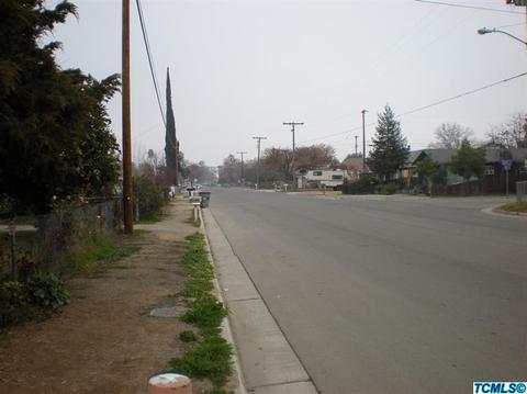 1532 E Alpine Ave, Tulare, CA 93274 photo 2