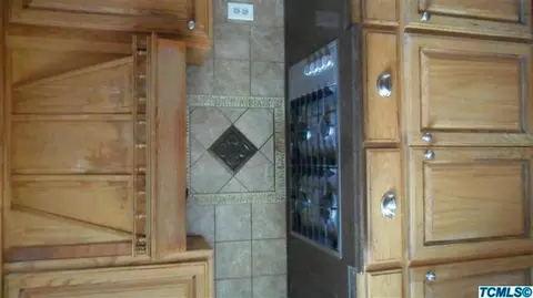 1575 E Alpine Ave, Tulare, CA 93274 photo 7