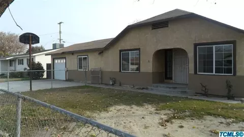 1575 E Alpine Ave, Tulare, CA 93274 photo 1