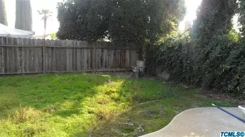 1575 E Alpine Ave, Tulare, CA 93274 photo 3