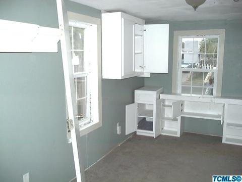 1364 E Academy Way, Dinuba, CA 93618 photo 4