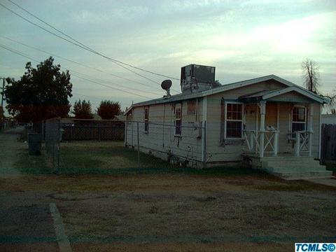 1364 E Academy Way, Dinuba, CA 93618 photo 1