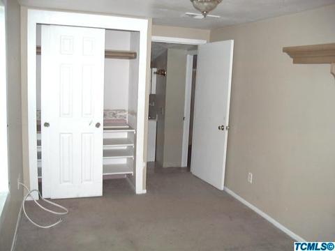 1364 E Academy Way, Dinuba, CA 93618 photo 6