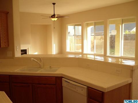 1096 Aster Ct, Dinuba, CA 93618 photo 20