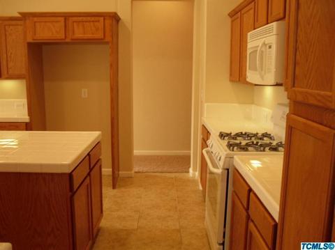 1096 Aster Ct, Dinuba, CA 93618 photo 9