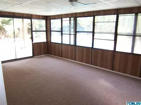 980 E Pleasant Ave, Tulare, CA 93274 photo 7