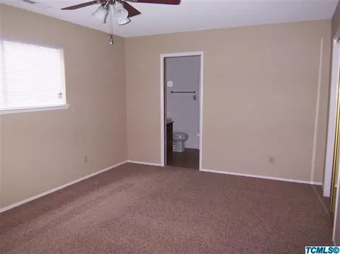 980 E Pleasant Ave, Tulare, CA 93274 photo 9