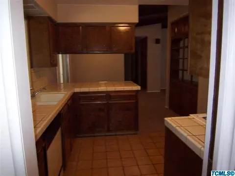 980 E Pleasant Ave, Tulare, CA 93274 photo 6