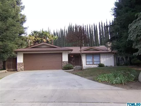 980 E Pleasant Ave, Tulare, CA 93274 photo 1